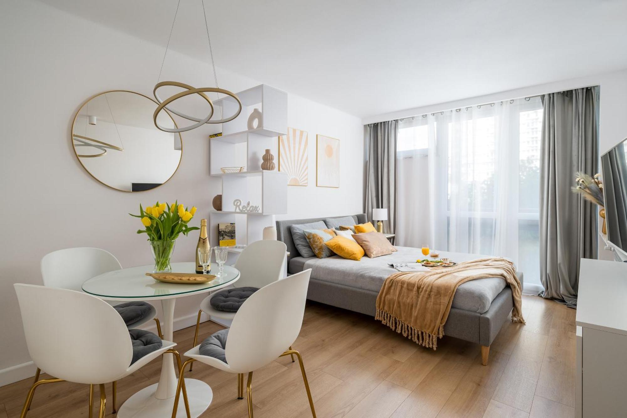 Gold Premium Central Suite 950 M To Central Station Parking Warszawa Eksteriør bilde