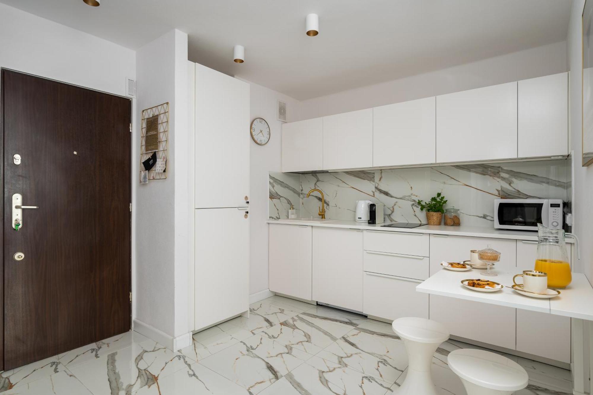 Gold Premium Central Suite 950 M To Central Station Parking Warszawa Eksteriør bilde
